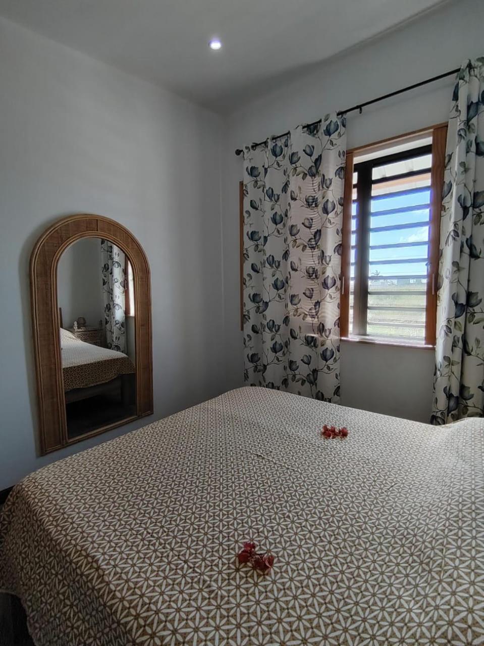 Ferienwohnung Le P'Tit Bohneur Trou aux Biches Exterior foto